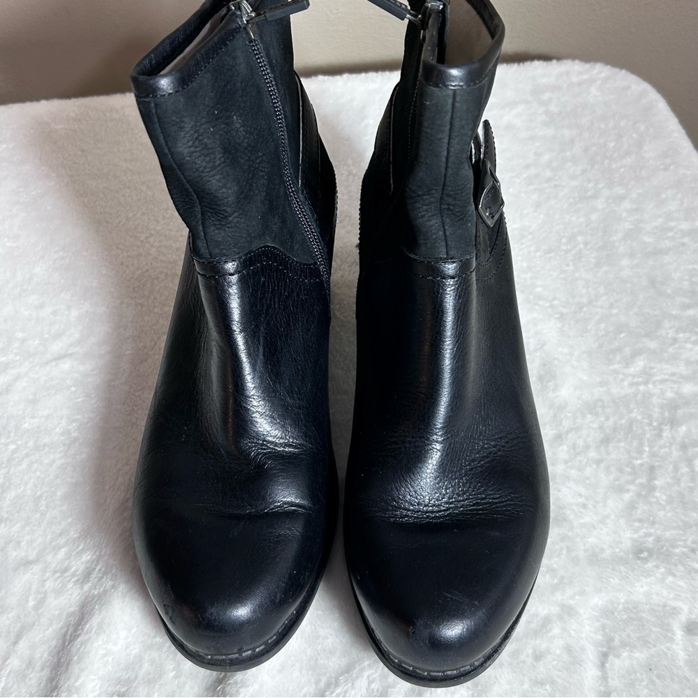 Dansko Black Leather Ankle Booties Buckle Side Zip Heel Size 39 EU / 8.5-9 US